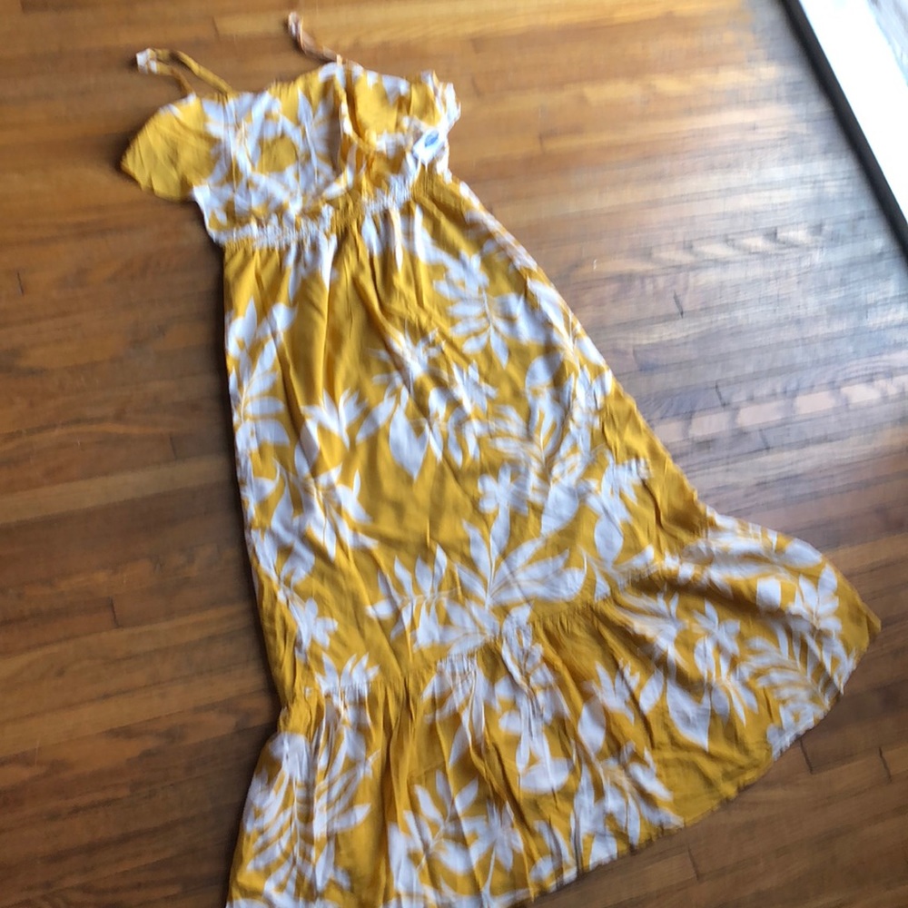 COPY - NWT Old Navy strap summer dress
